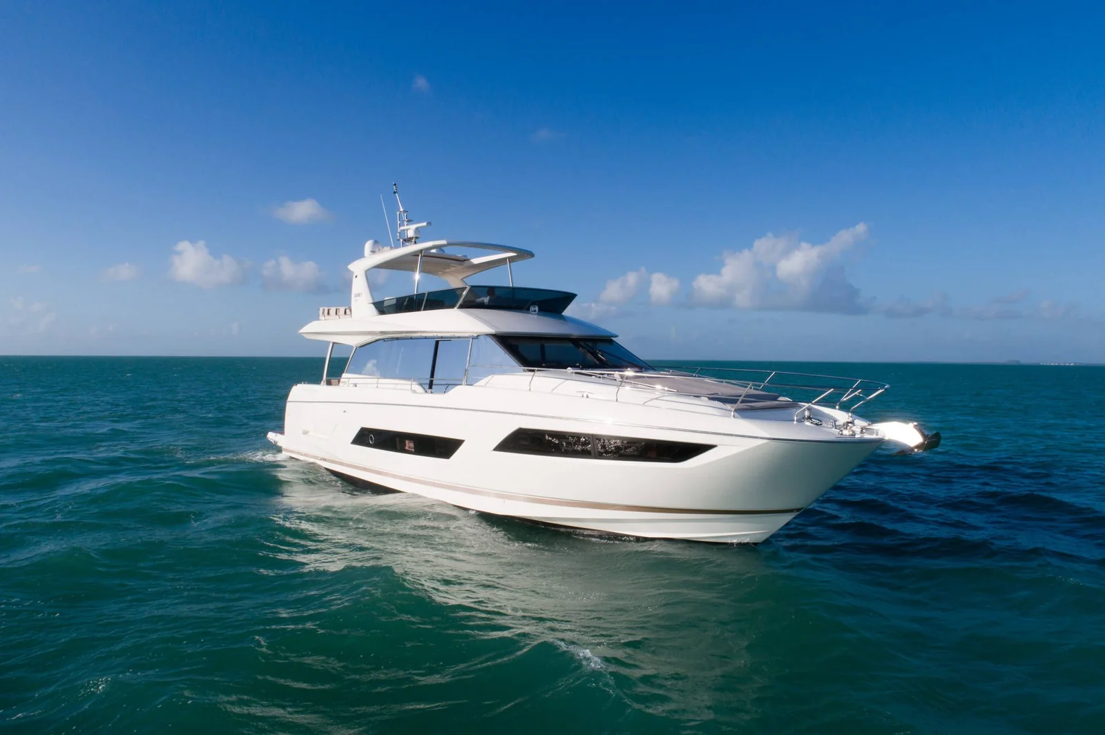 Prestige 680 - location yacht Cannes, photo 9