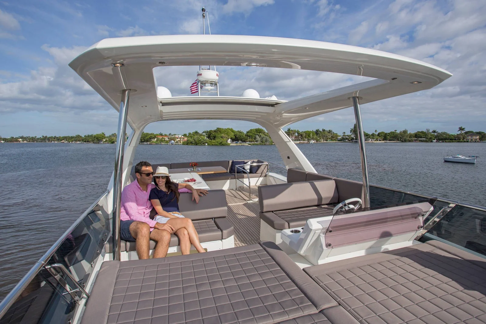 Prestige 680 - location yacht Cannes, photo 12