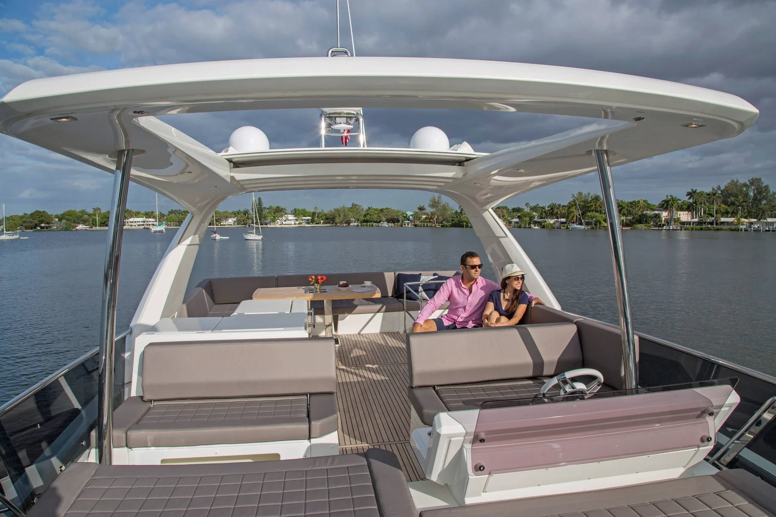 Prestige 680 - location yacht Cannes, photo 15