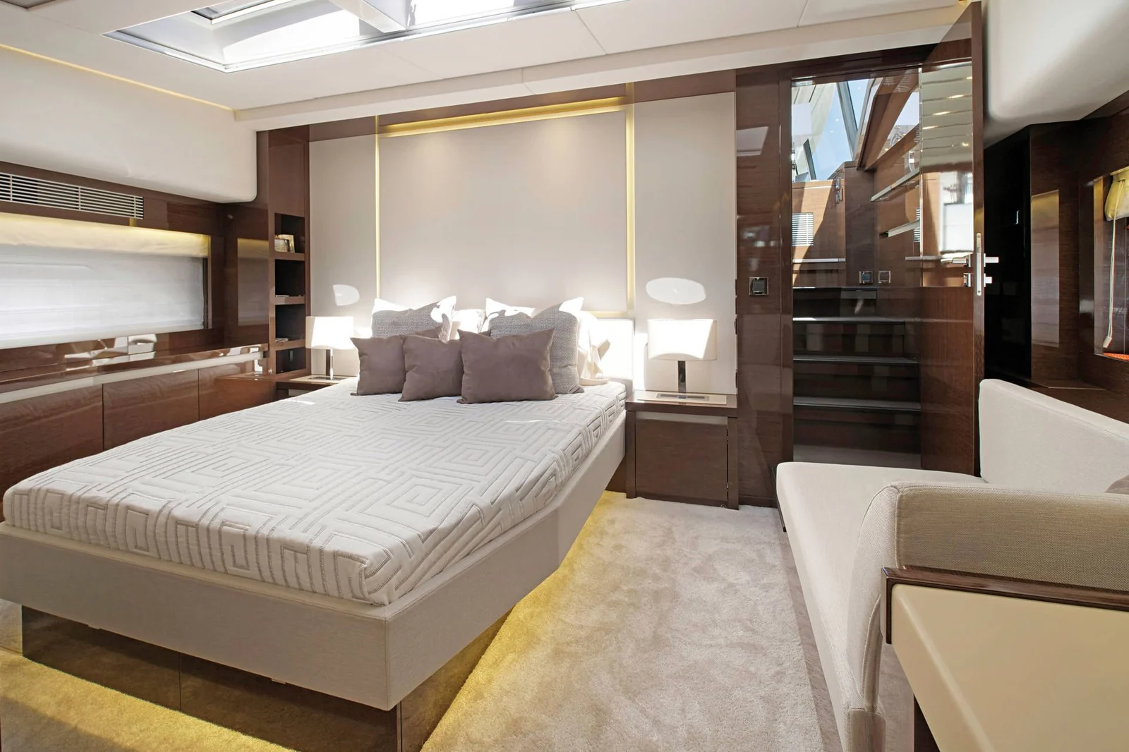 Prestige 680 - location yacht Cannes, photo 16